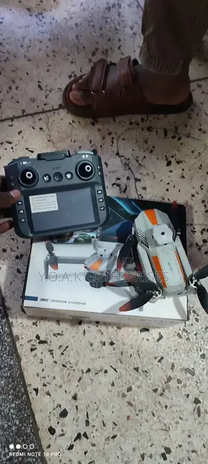Brightake Drone With an Integrated Screen Remote Control
