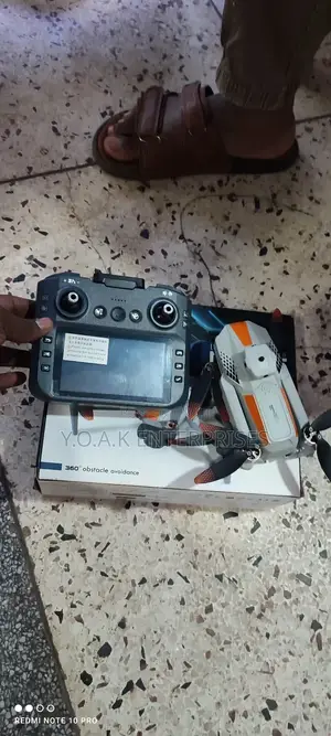 Brightake Drone With an Integrated Screen Remote Control