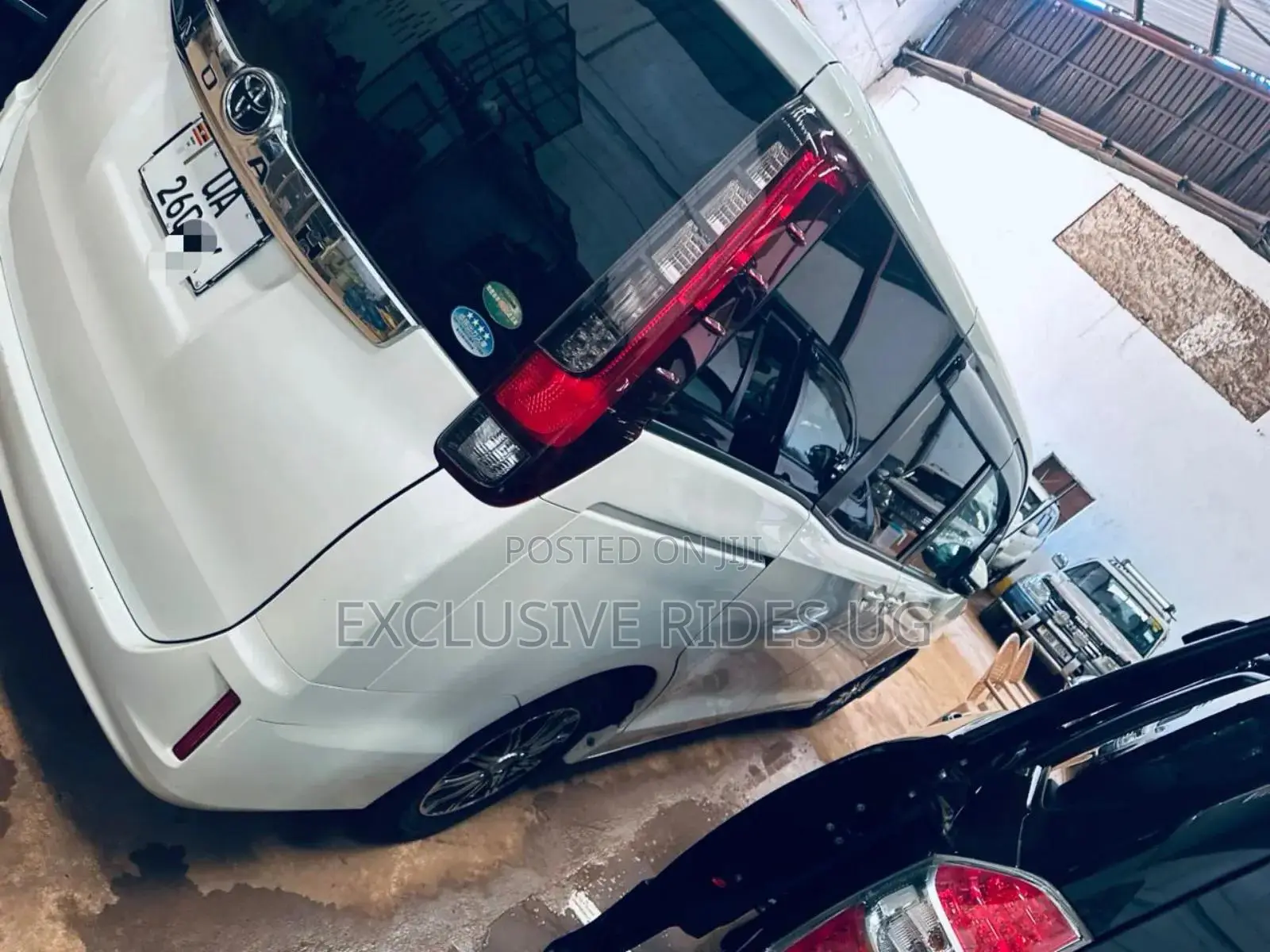 Toyota Noah 2015 White