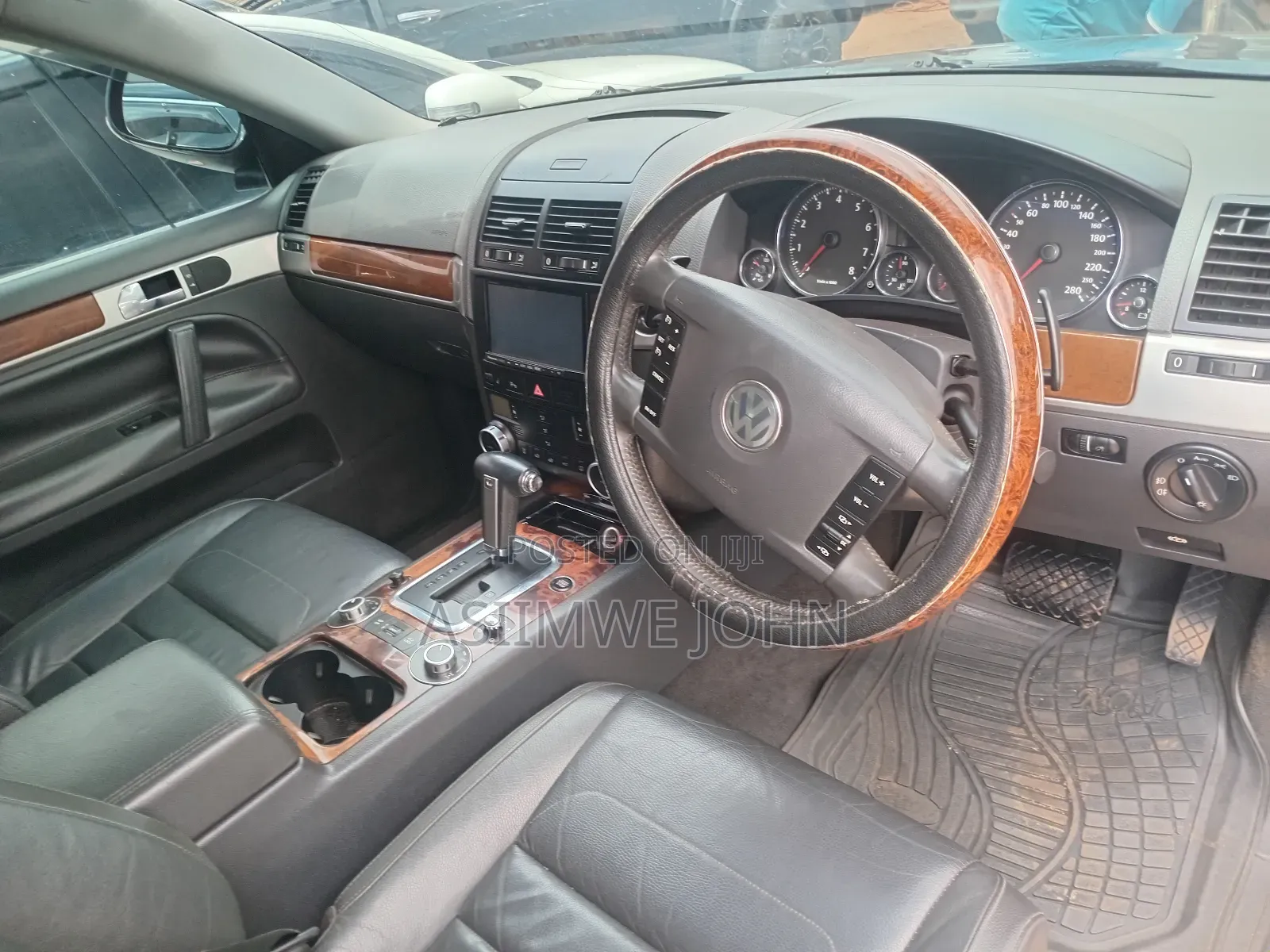 Volkswagen Touareg 2009 Black