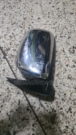 Hilux Side Mirror in Chrome