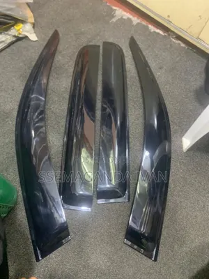Hilux 2006 Rainguards