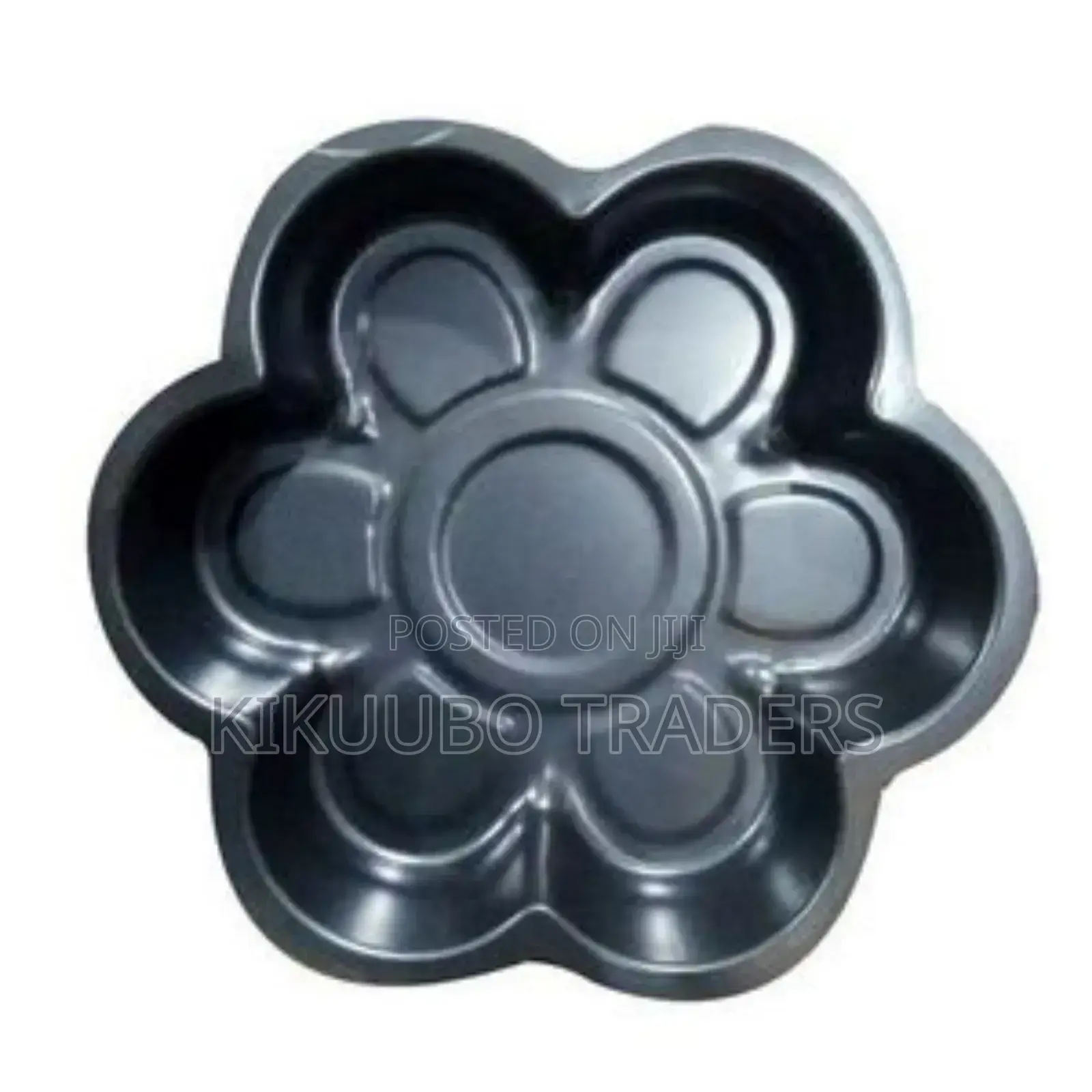 Flower-Shaped Non-Stick Bundt Cake Pan.