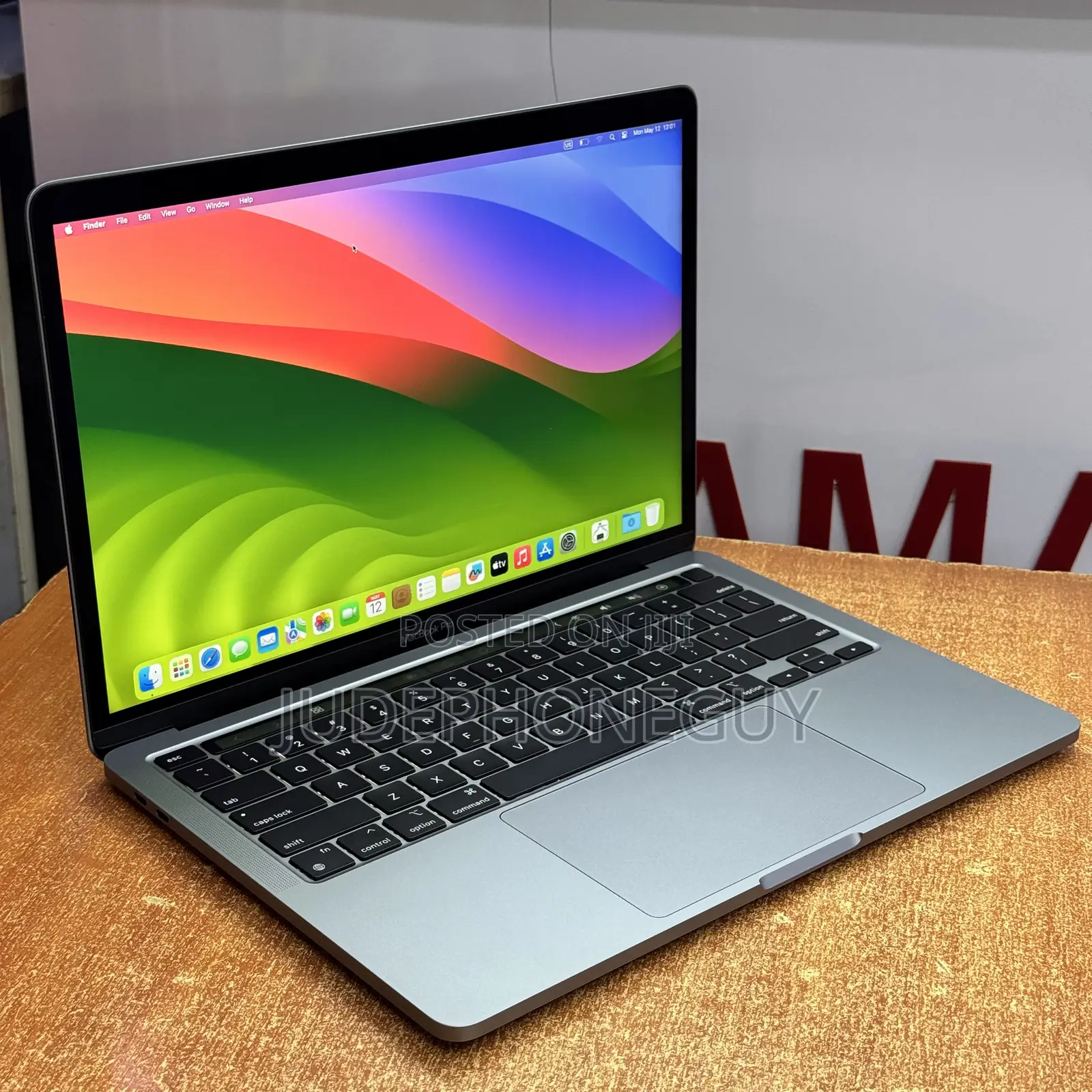 Laptop Apple MacBook Pro 2020 M1 8GB Apple M1 SSD 512GB