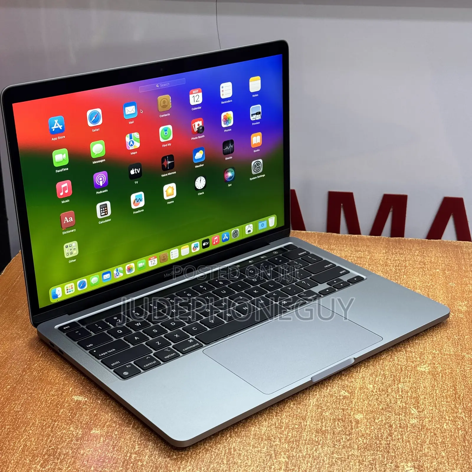 Laptop Apple MacBook Pro 2020 M1 8GB Apple M1 SSD 512GB