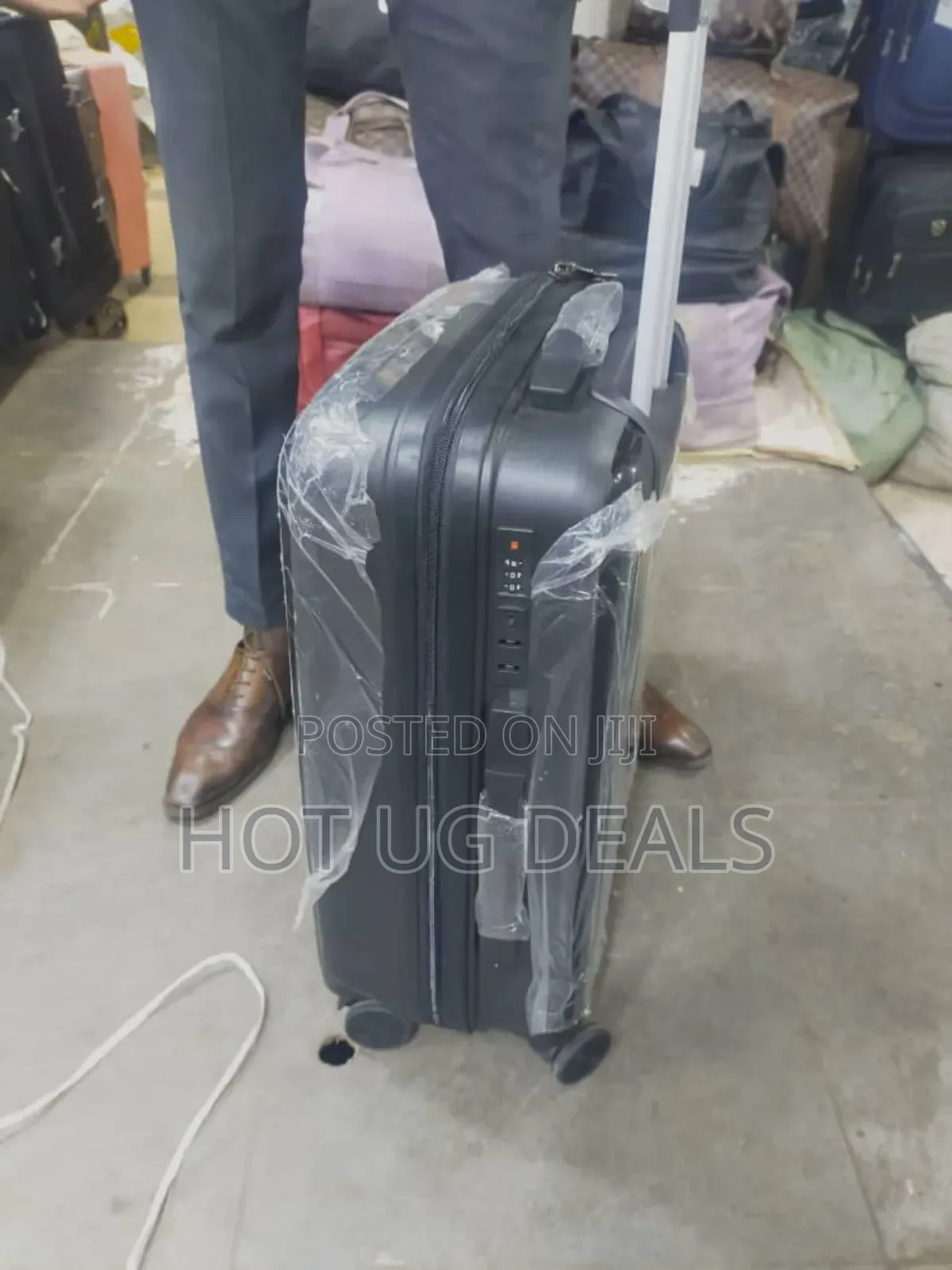 Small Size Waterproof Rubber Plastic Travel Suitcase