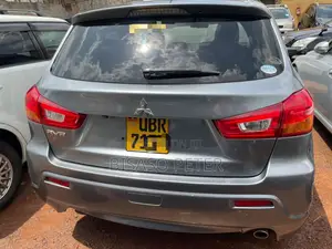 Mitsubishi RVR 2.0 2012 Gray