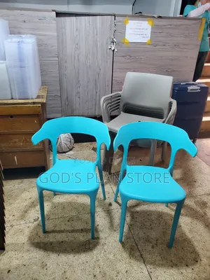 Gardenia Armed Plastic Chairs Plastic Chairs