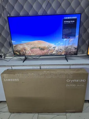 Samsung 43-Inch Smart Du7100 Crystal Uhd Smart New