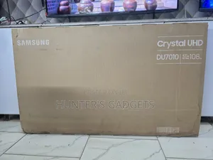 43 Inch Samsung Du70100 Uhd Crystal With Processor New Box