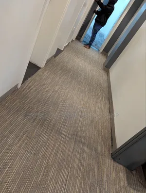 Brown Office Woolen Tile Floor Carpets