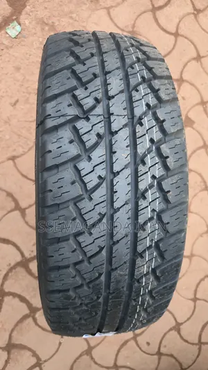 275/55r20 a/T Maxus