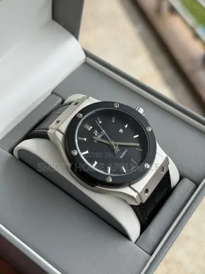 Grey Strapped Men's Original Hublot Designer's Analog Wrist Time Piece
