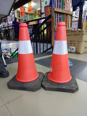 Traffic Cones Med