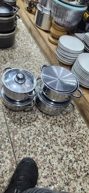 Cookware Set or Fung Dish Set