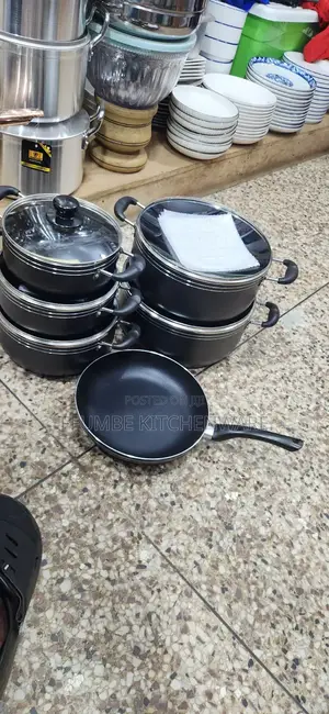 Cookware Set or Tornado 5 Pieces With Pan
