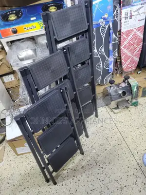 Black Ladders in 3,4,5 Steps