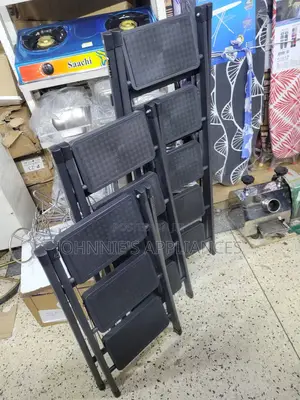 Black Ladders in 3,4,5 Steps