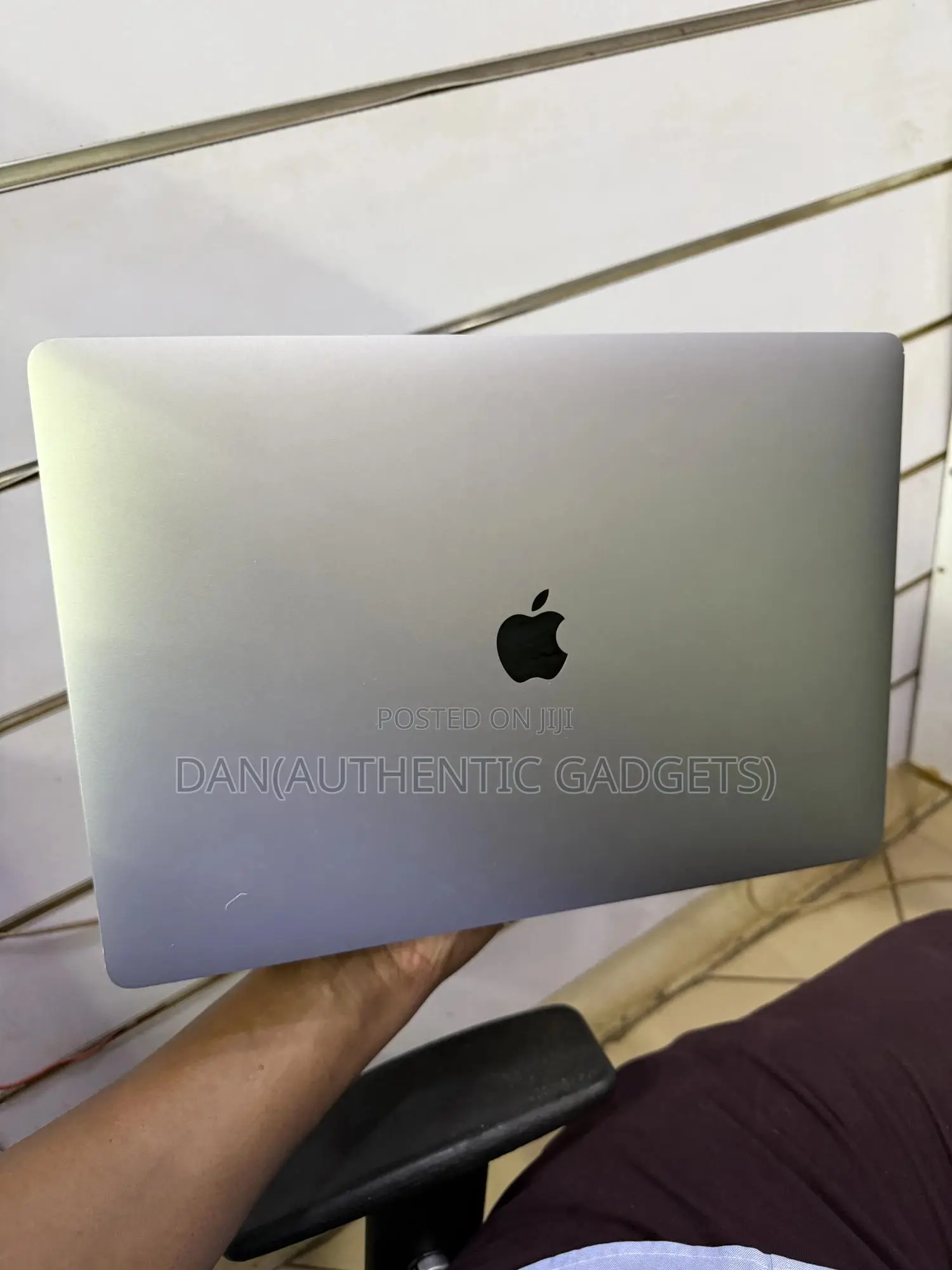 Laptop Apple MacBook Pro 2019 16GB Intel Core I7 SSD 512GB