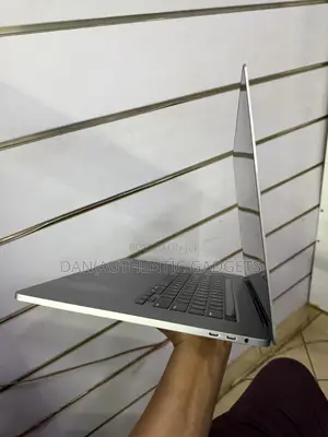 Laptop Apple MacBook Pro 2019 16GB Intel Core I7 SSD 512GB