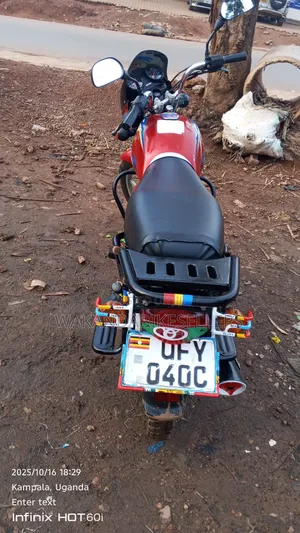 Bajaj Boxer 125 2023 Red