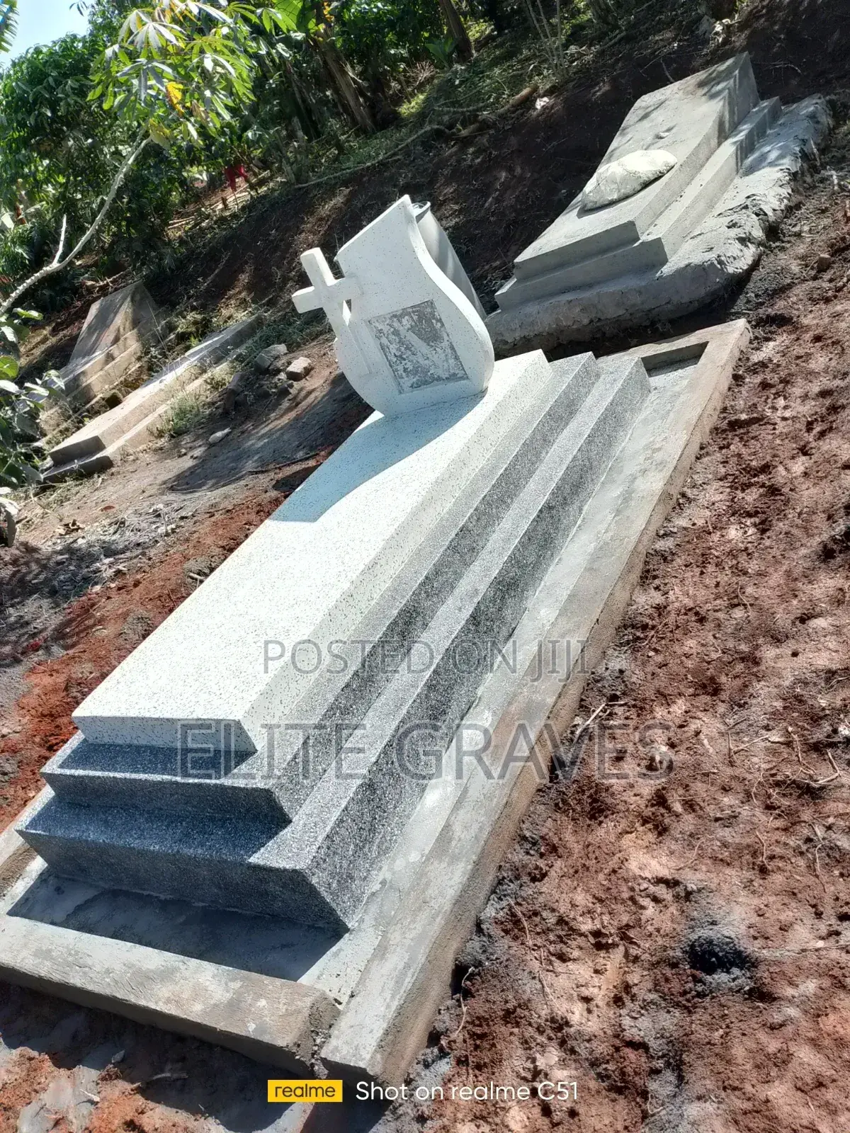 Terrazzo Graves