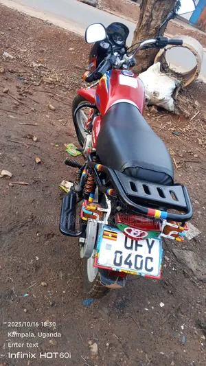 Bajaj Boxer 125 2023 Red