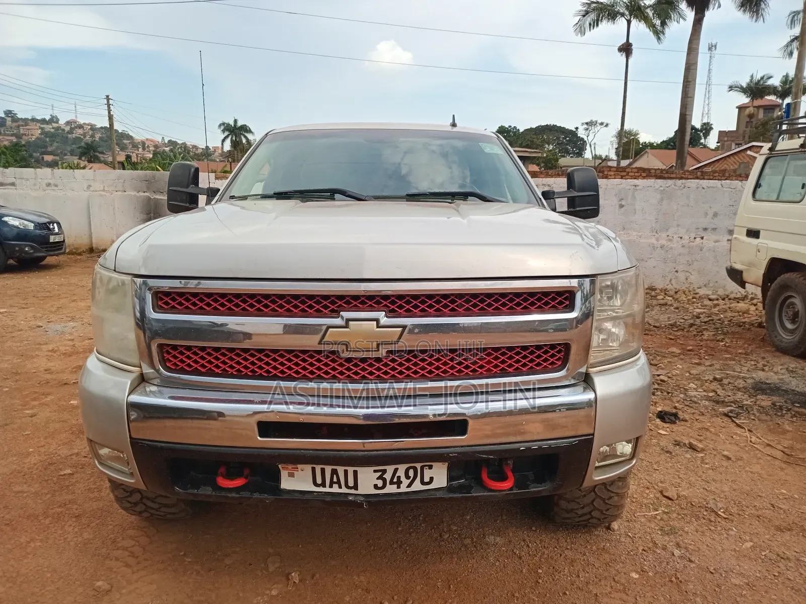 Chevrolet Silverado 2010 Silver
