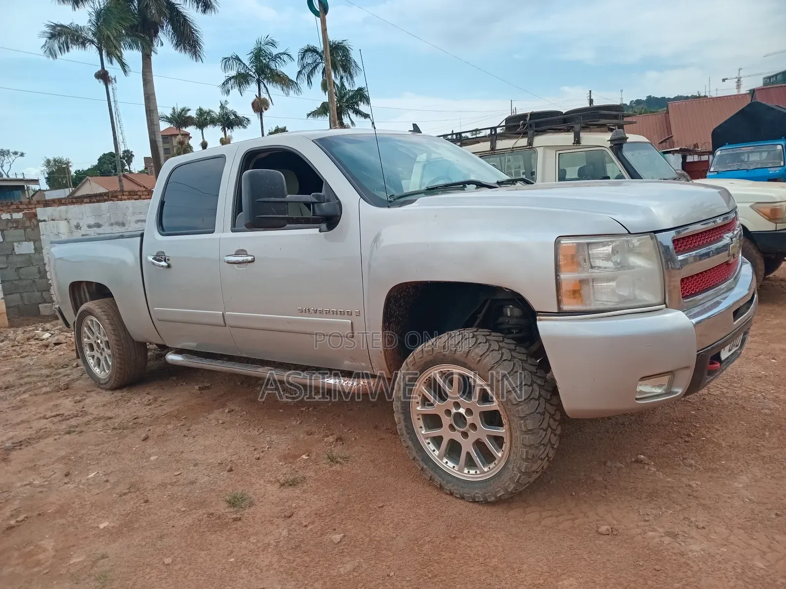 Chevrolet Silverado 2010 Silver