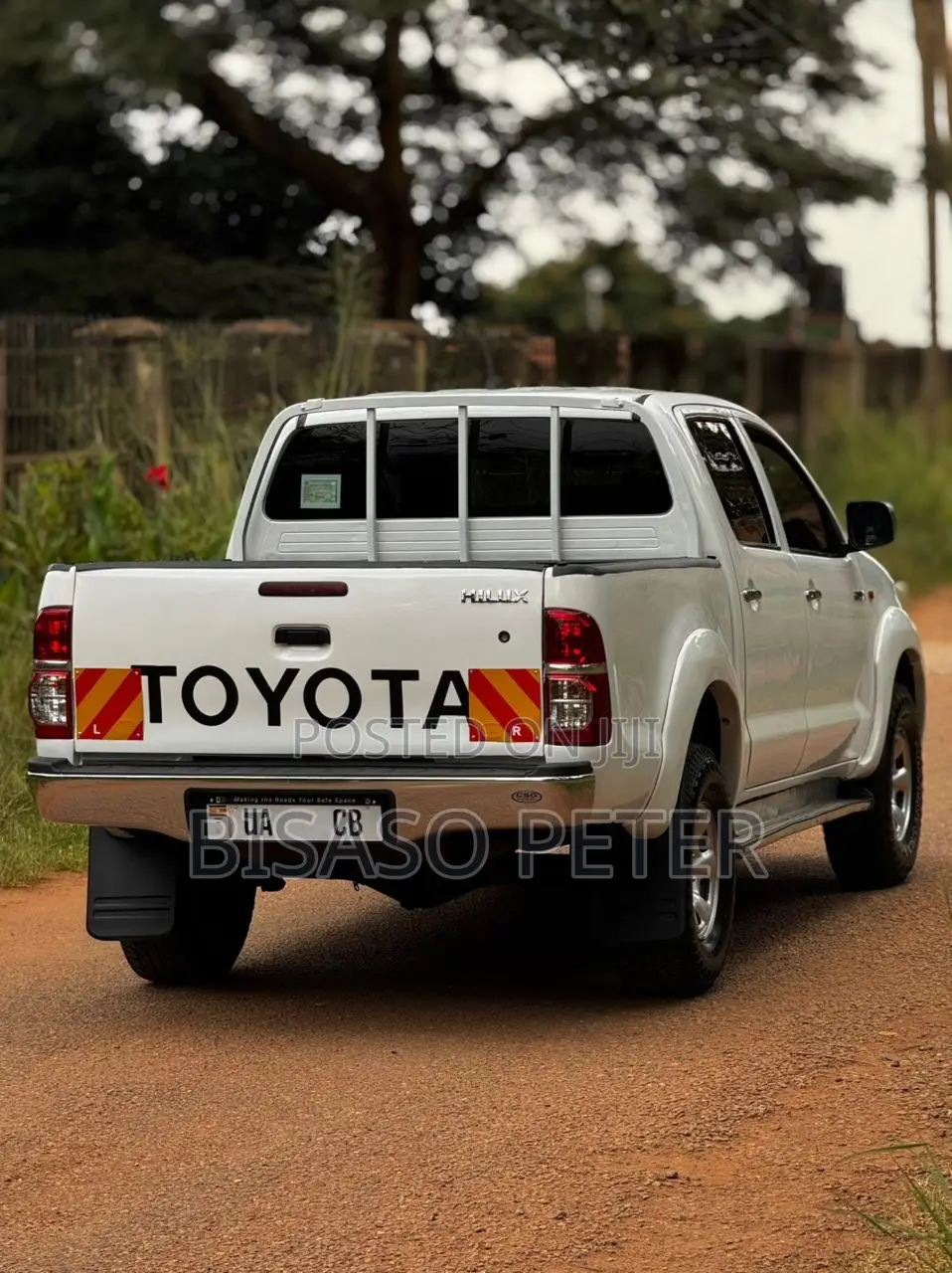 Toyota Hilux 2013 White