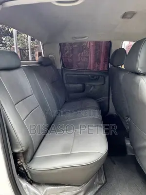 Toyota Hilux 2013 White