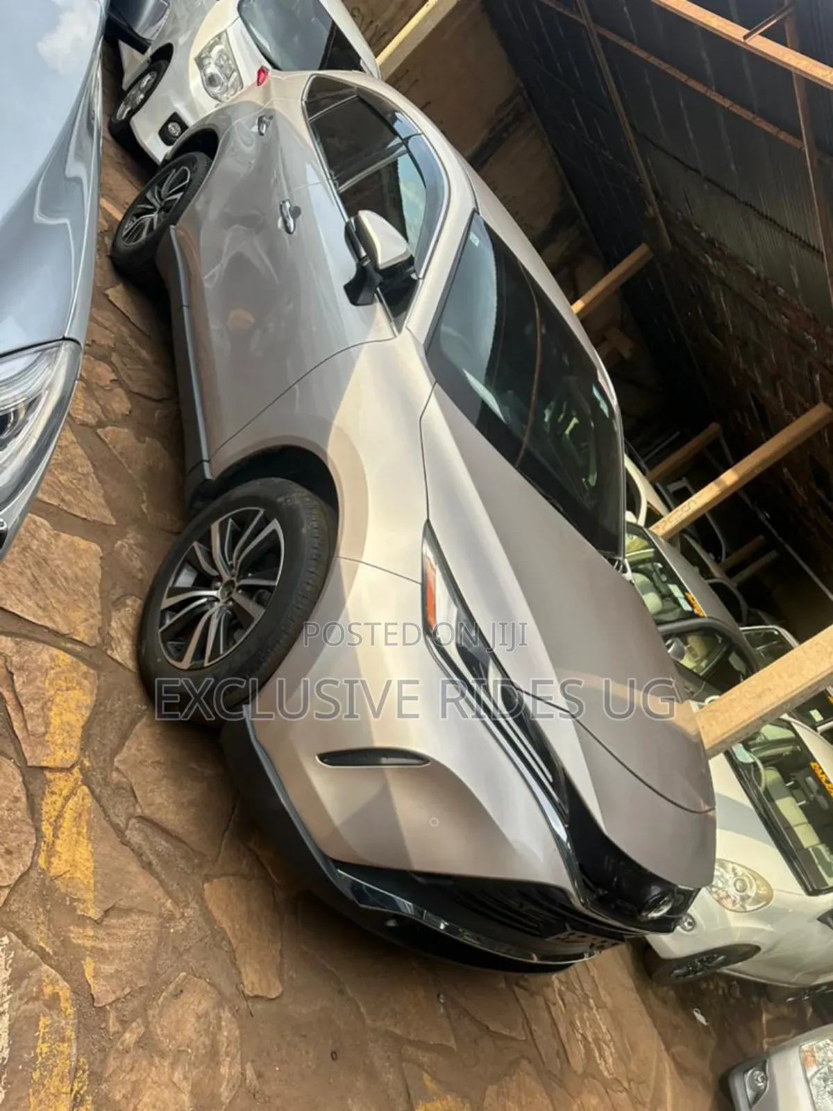 Toyota Harrier 2.0 4WD 2021 Silver