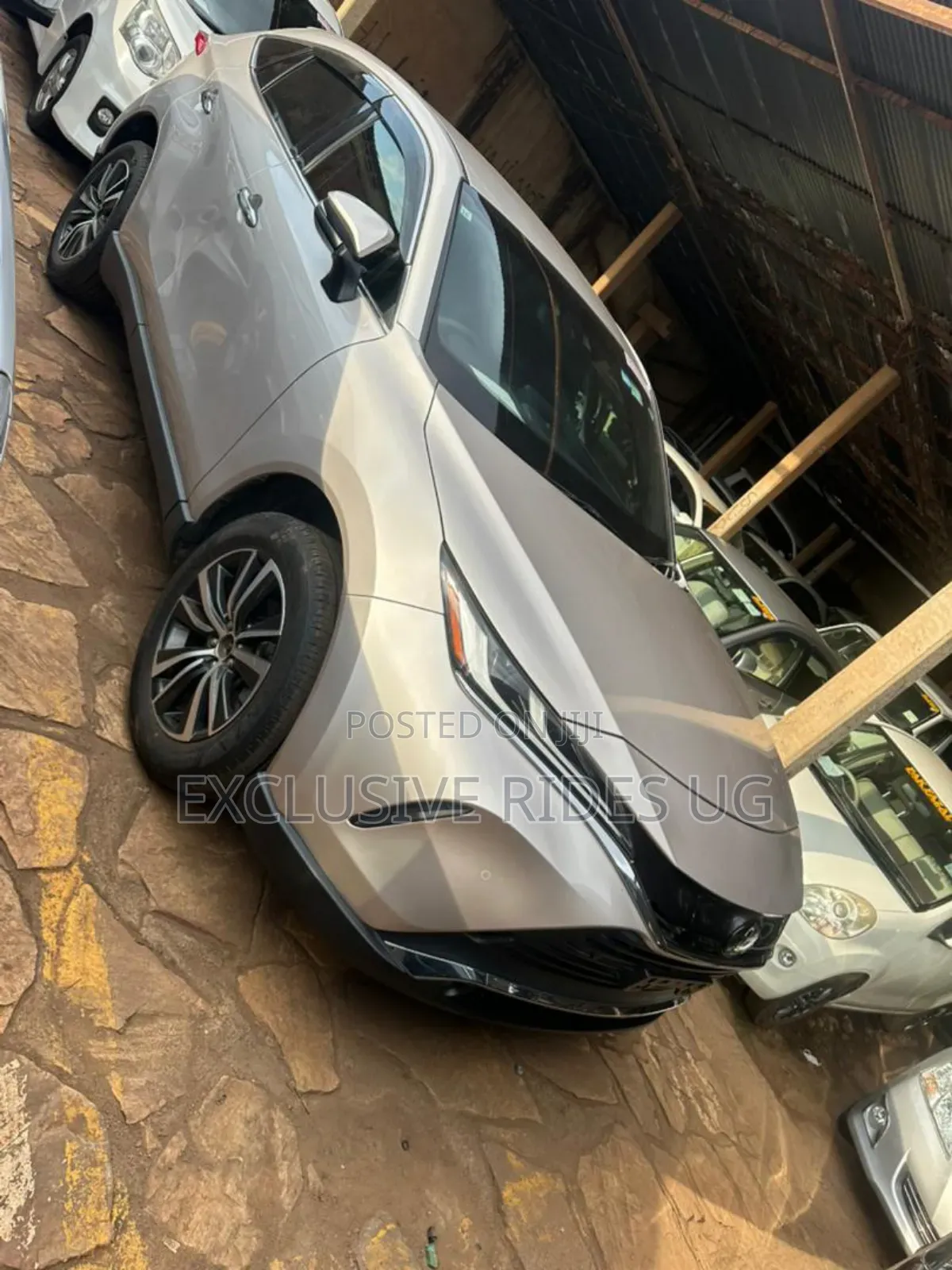Toyota Harrier 2.0 4WD 2021 Silver