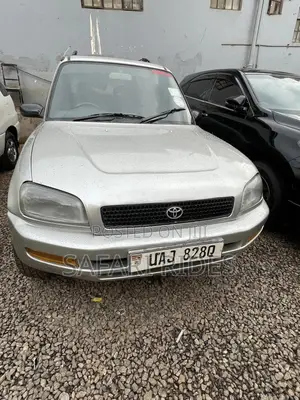 Toyota RAV4 2000 Silver
