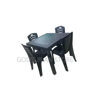Garden Dining Chau and Table Set *Black*