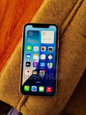 Apple iPhone XR 64 GB White
