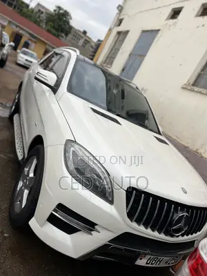 Mercedes-Benz M Class ML 350 4Matic 2013 White
