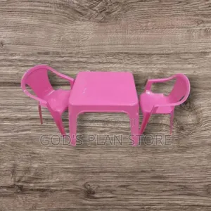 Reading Kids Plastic Table and Chairs