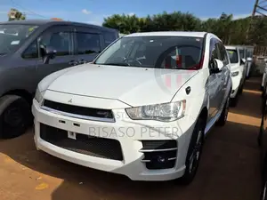 Mitsubishi Outlander 2012 White