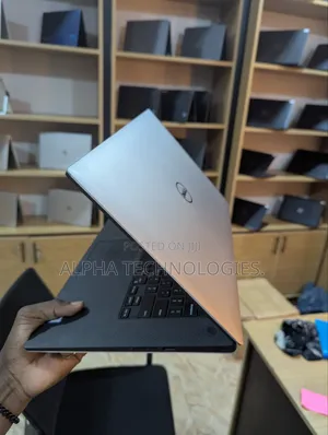 Laptop Dell Precision 15 5520 16GB Intel Core I7 SSD 512GB