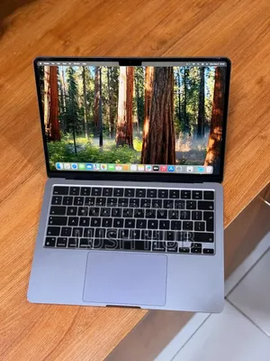Laptop Apple MacBook Air 2022 M2 16GB Intel Core I5 SSD 256GB