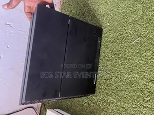 Play Station 4