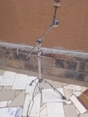 Crossed Ride Cymbal Stand