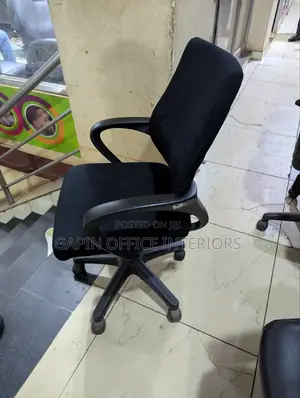 Second Hand Secretarial Rotating Chair,
