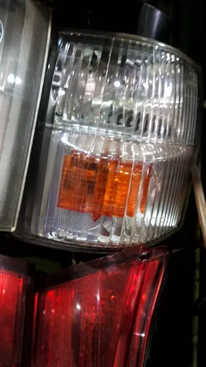 Nissan Atlas 2002 Conerlamp