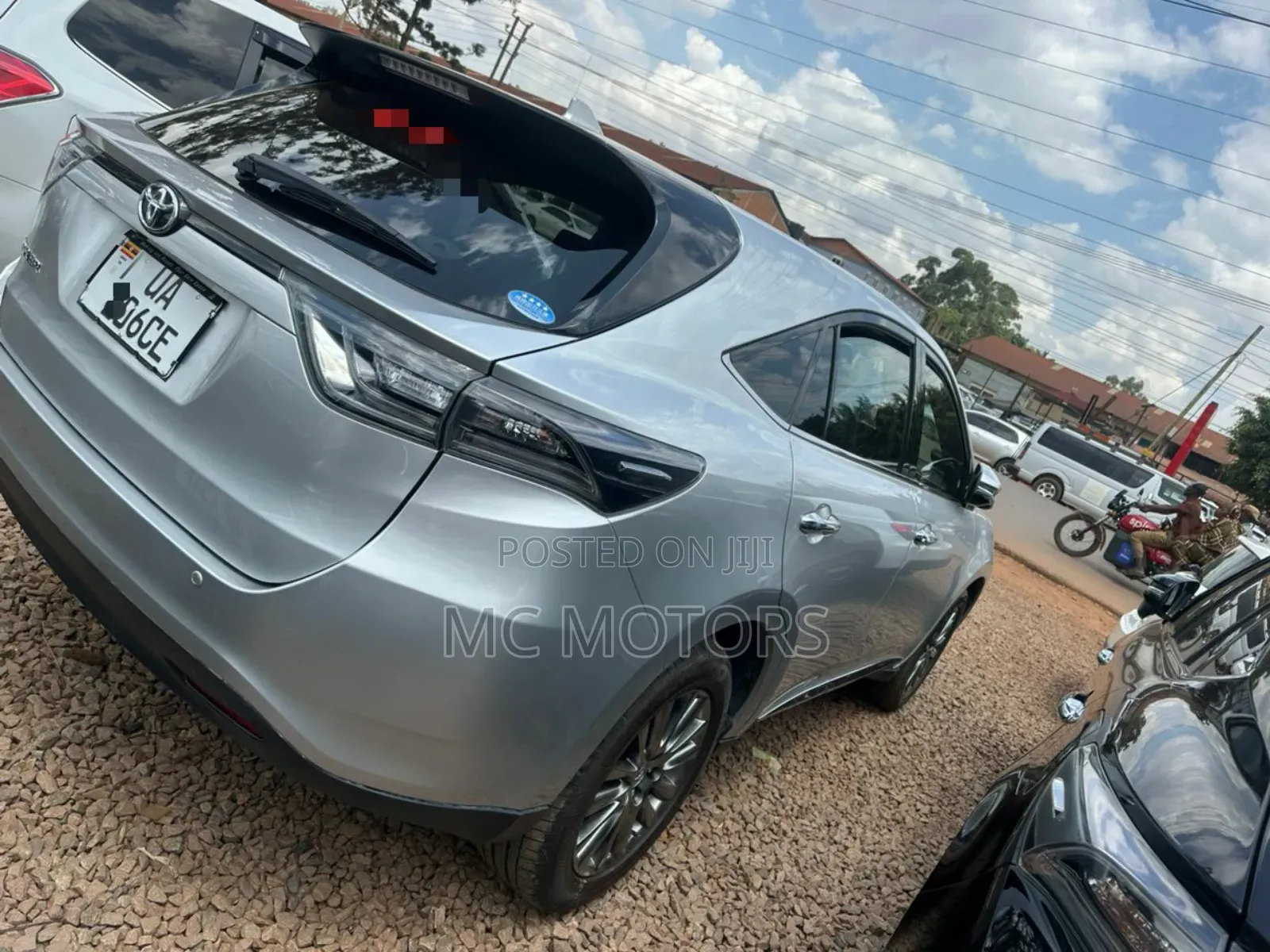 Toyota Harrier 2.0 2016 Silver