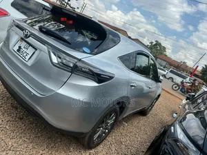 Toyota Harrier 2.0 2016 Silver