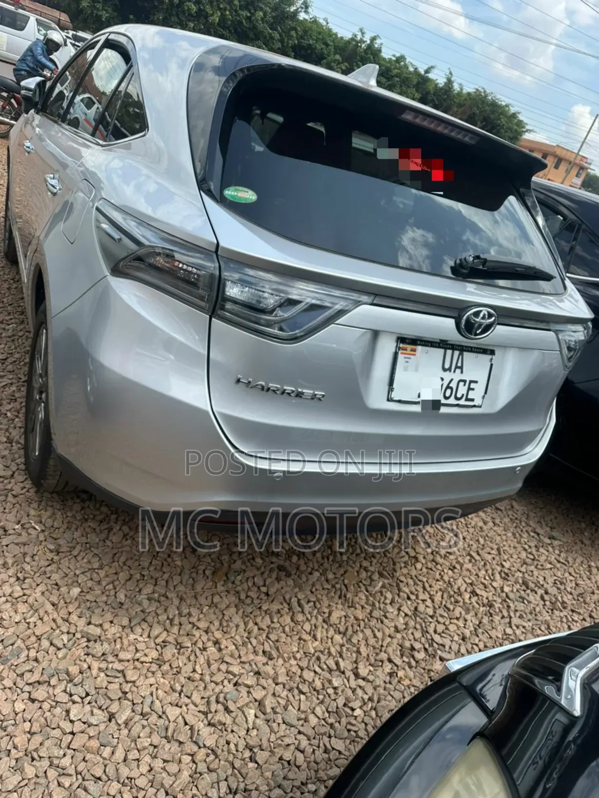Toyota Harrier 2.0 2016 Silver