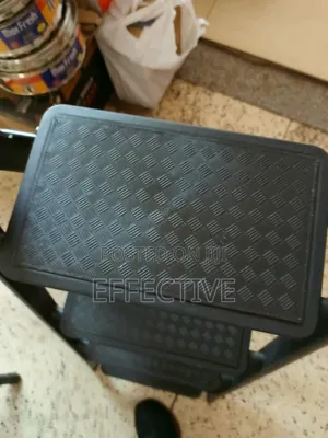 Foldable 4-Step Ladder