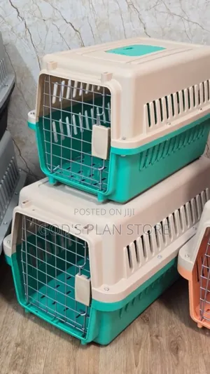 Portable Plastic Dogs/Rabbit/Cats Cages